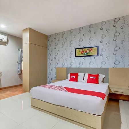 Oyo Flagship 3726 Tembok Batu Residence Tugu エクステリア 写真