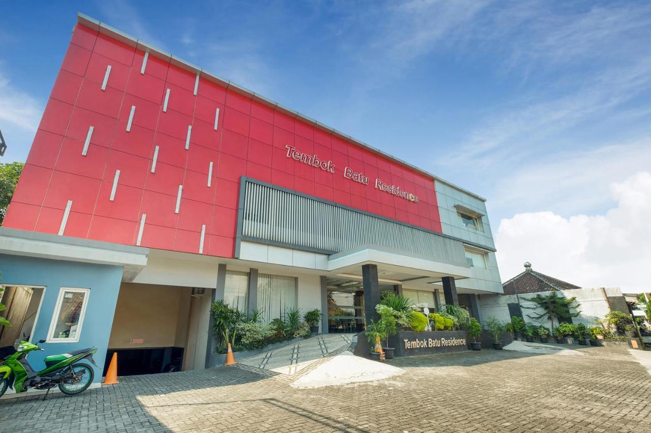 Oyo Flagship 3726 Tembok Batu Residence Tugu エクステリア 写真