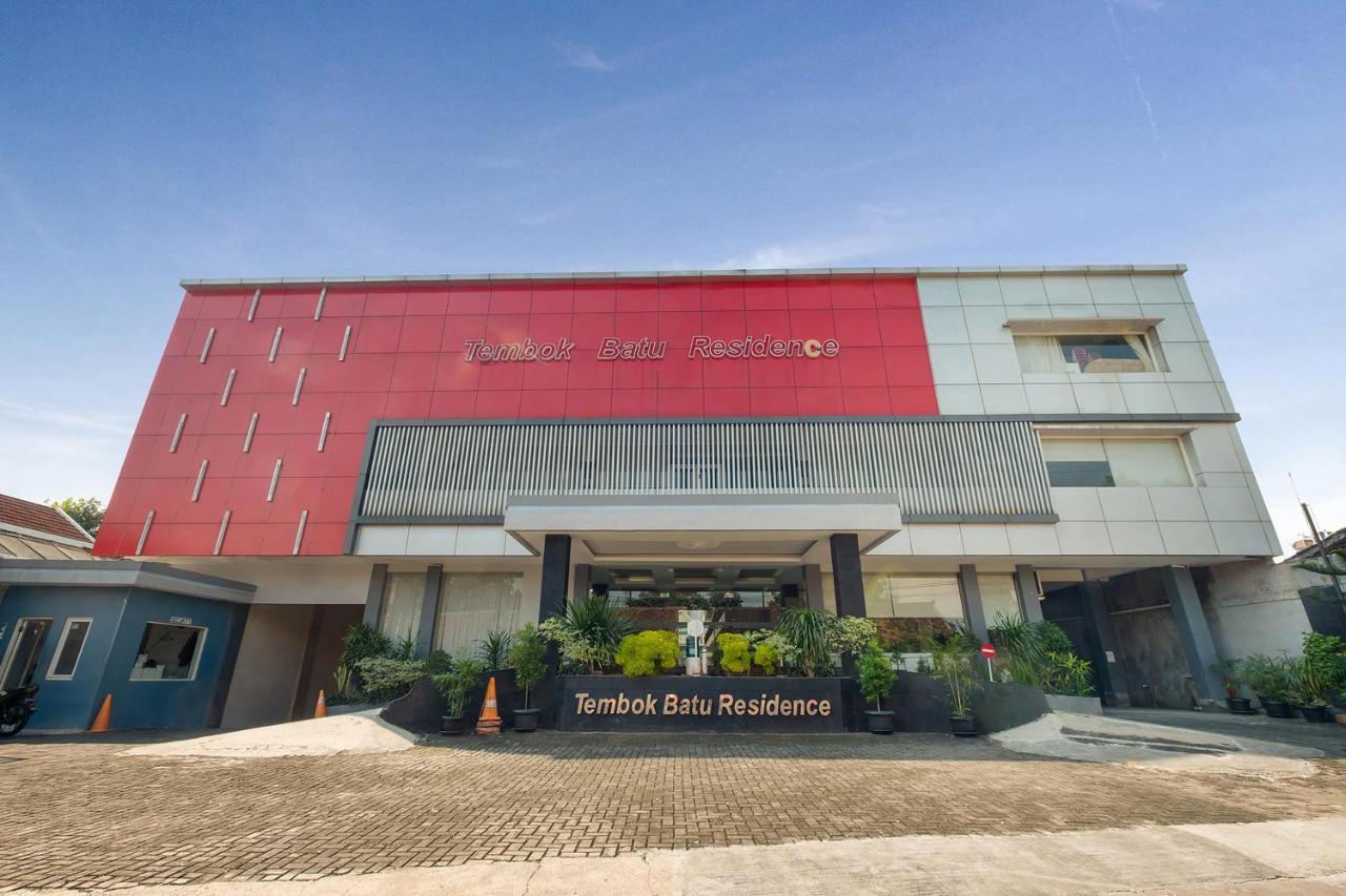 Oyo Flagship 3726 Tembok Batu Residence Tugu エクステリア 写真