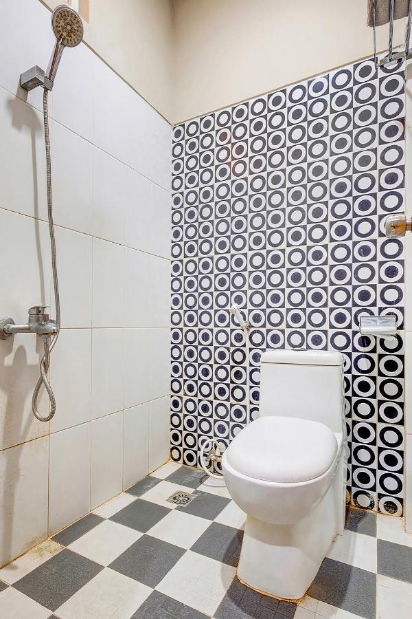 Oyo Flagship 3726 Tembok Batu Residence Tugu エクステリア 写真