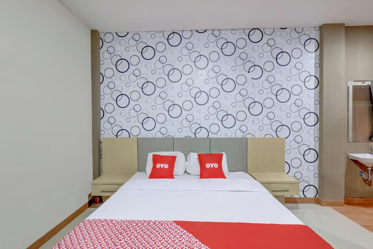 Oyo Flagship 3726 Tembok Batu Residence Tugu エクステリア 写真