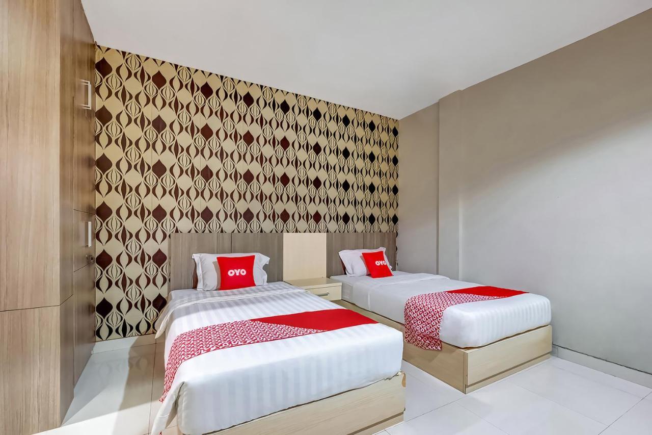 Oyo Flagship 3726 Tembok Batu Residence Tugu エクステリア 写真