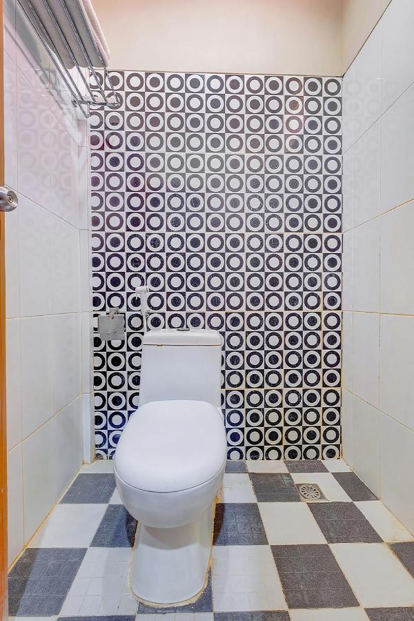 Oyo Flagship 3726 Tembok Batu Residence Tugu エクステリア 写真