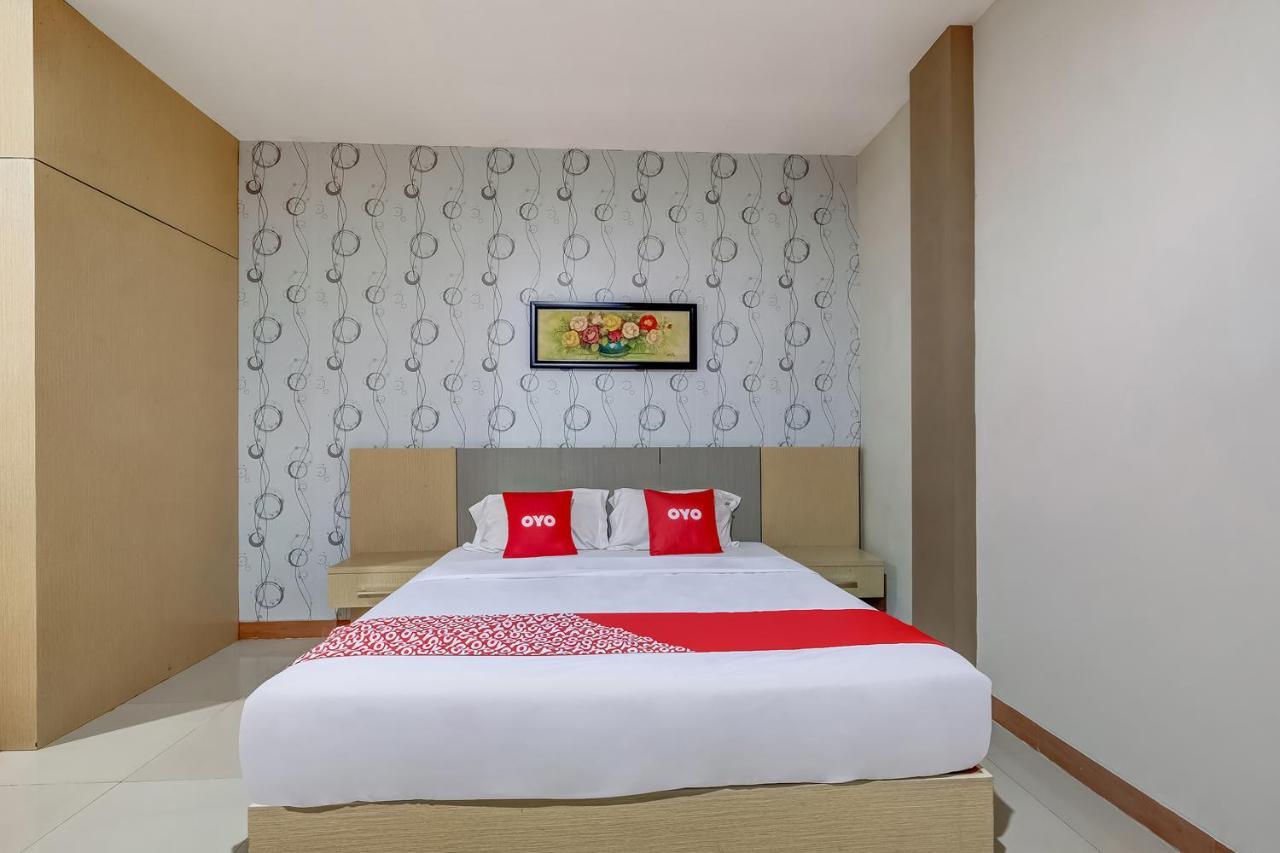 Oyo Flagship 3726 Tembok Batu Residence Tugu エクステリア 写真