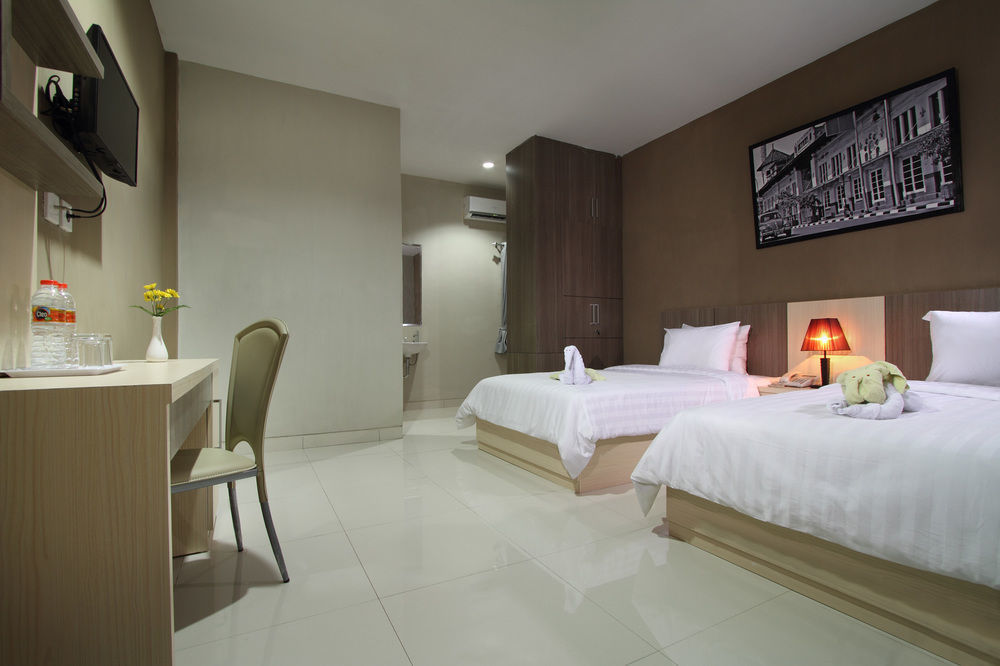 Oyo Flagship 3726 Tembok Batu Residence Tugu エクステリア 写真