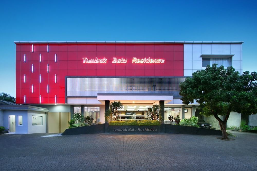 Oyo Flagship 3726 Tembok Batu Residence Tugu エクステリア 写真